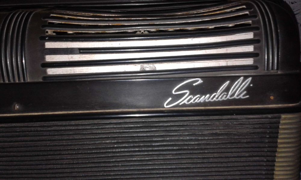 Продам Итальянский Антикварный Аккордеон Skandalli(Brevetto)