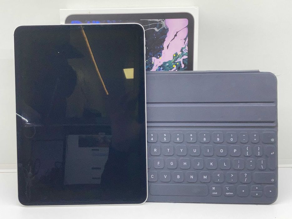 Apple iPad Pro 11" (1 gen) 64 GB Cellular - Srebrny (A1934)