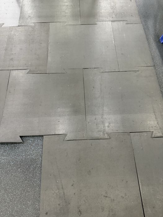 резина укрплит для тренажерного зала 700х700 20 мм