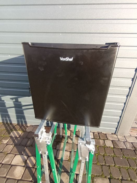 Lodówka z mini zamrażalnikiem