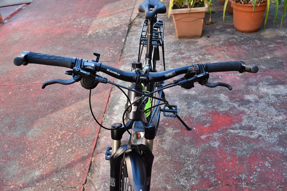 Bicicleta Cube Cross Pro