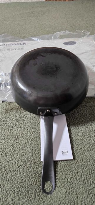 Сковорода ІКЕА VARDAGEN із вуглецевої сталі Дизайнерська
