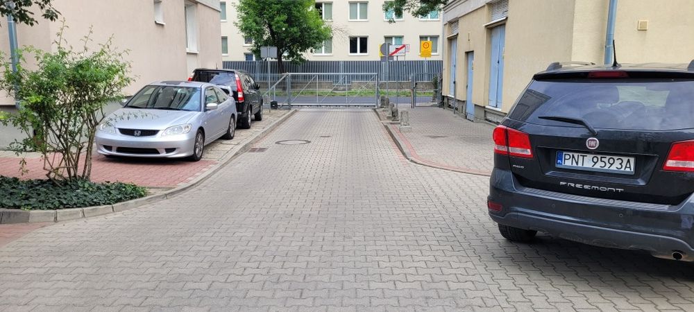 Garaż na wynajem