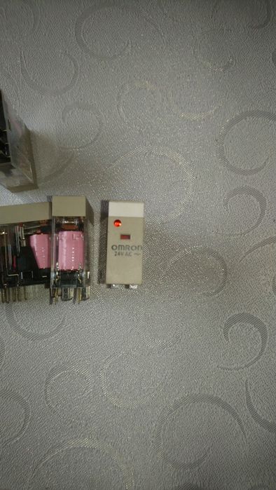 Przekaźnik 24v ac omron