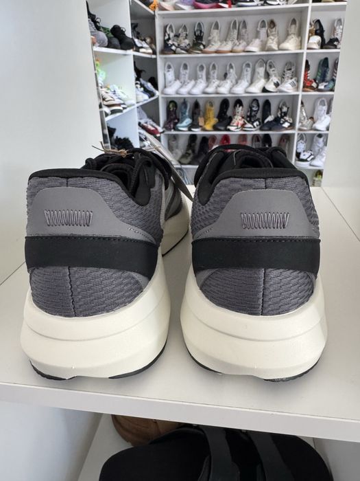 Кросівки adidas Lightblaze колір сірий JS0913 42-45 оригінал