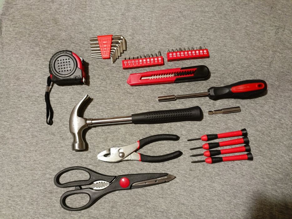 Продам набір інструментів