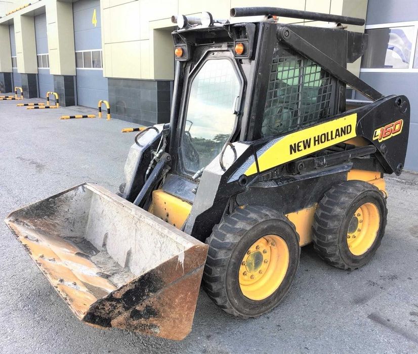 Оренда спецтехніки самосвала, самоскида. Екскаватор. Маніпулятор.