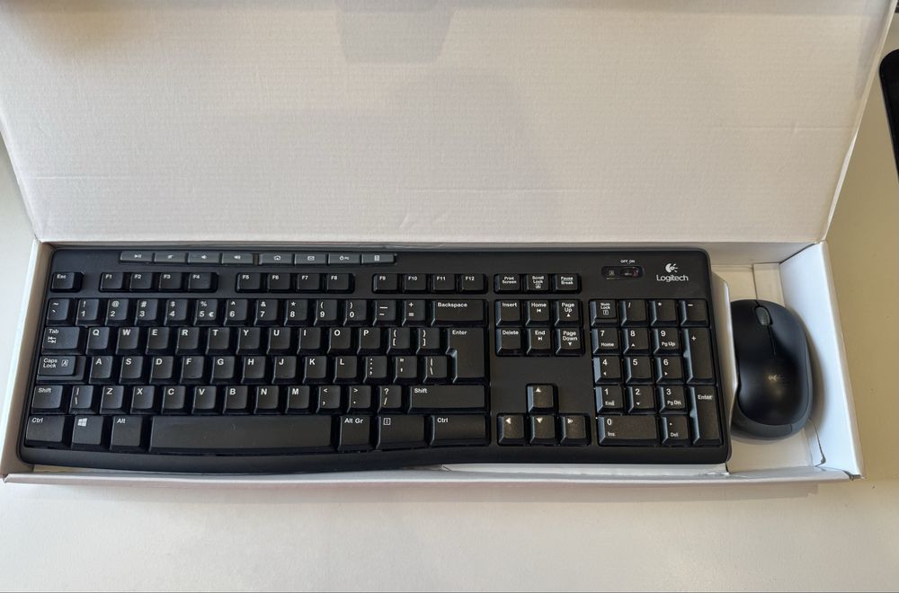 Klawiatura i myszka bezprzewodowa Logitech mk270