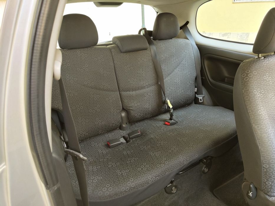 Toyota Yaris 1.0vvt-i bom estado