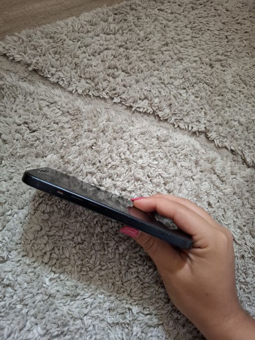 iphone 15 -ecra partido
