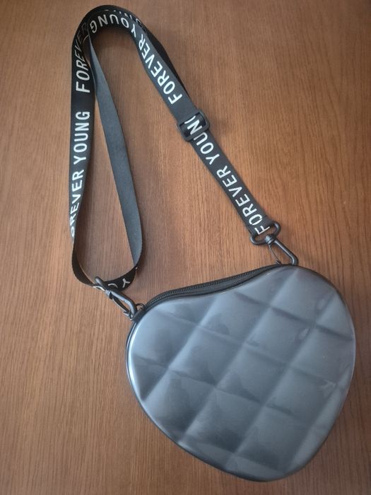 Sprzedam torebkę dla dziewczynki