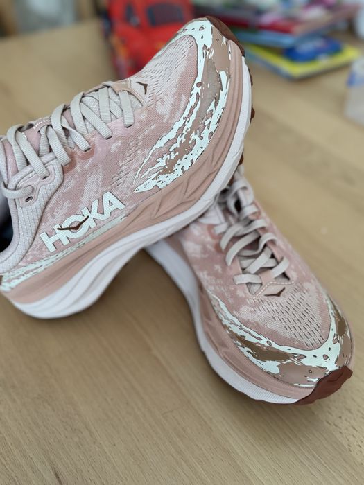 Продам кросівки HOKA M Stinson 7