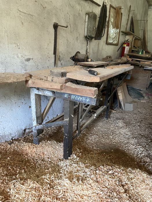 Станок фрезерний по дереву