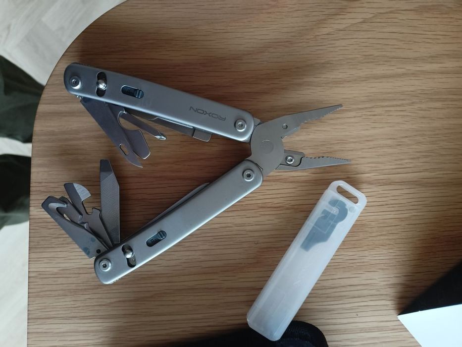Multitool  Roxon