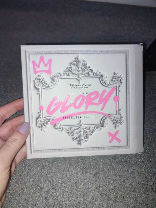 Pierre Rene X Jędrzej Urbański Paleta cieni Glory