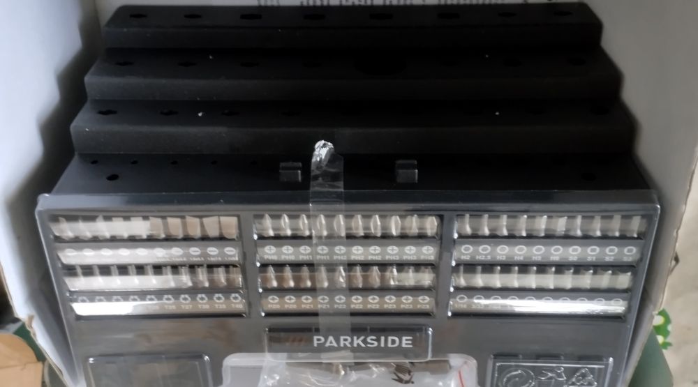 Conjunto de 101 peças Parkside , chaves e bits novo