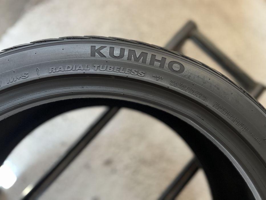 Зимові шини‼️235/40 R19 Kumho WinterCraft wp71  92V 7.7мм 2025рік