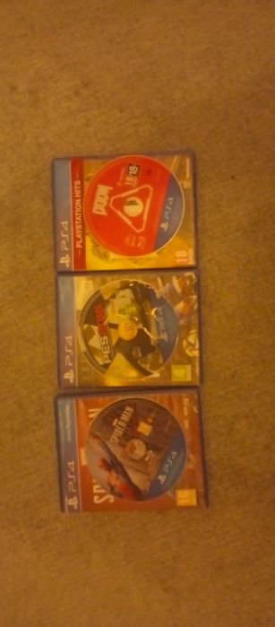 Lote de 3 jogos  Spider man+ doom+pes2016