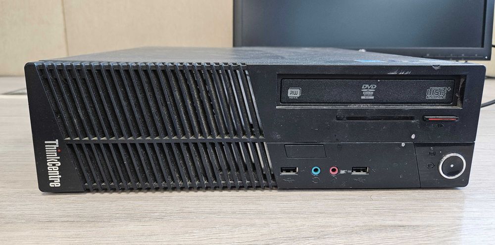 Продам домашний компьютер Lenovo M72e