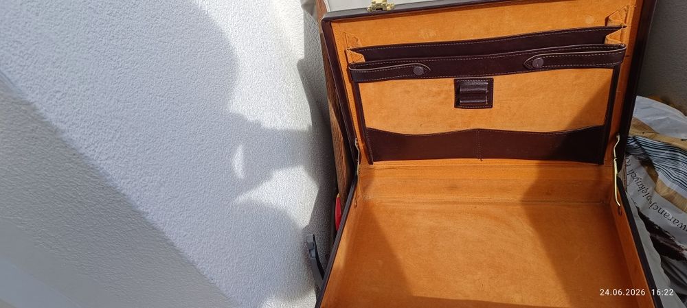 Walizka neseser na kod szyfr