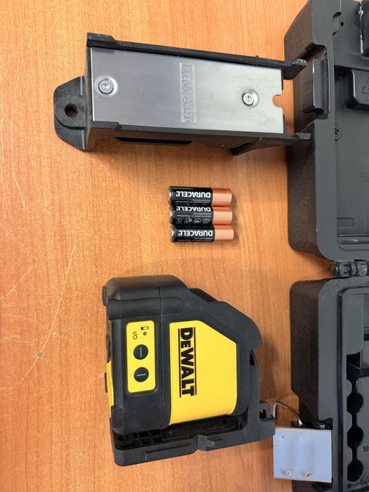 Laser Dewalt DW088