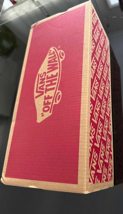 Vans Ward Pretas – Novas, nunca usadas