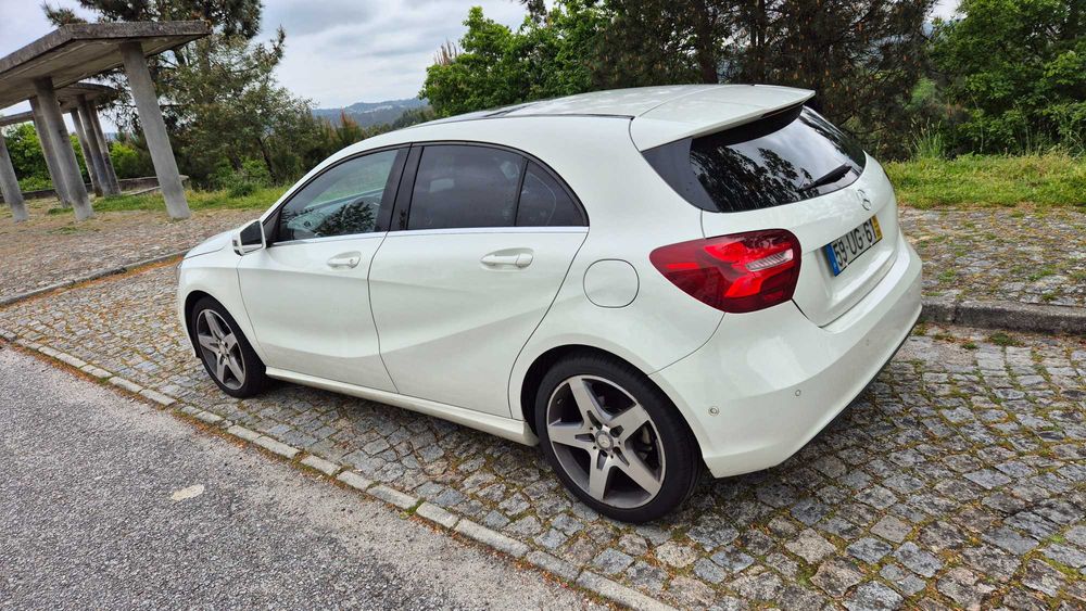 Mercedes A180 em muito bom estado