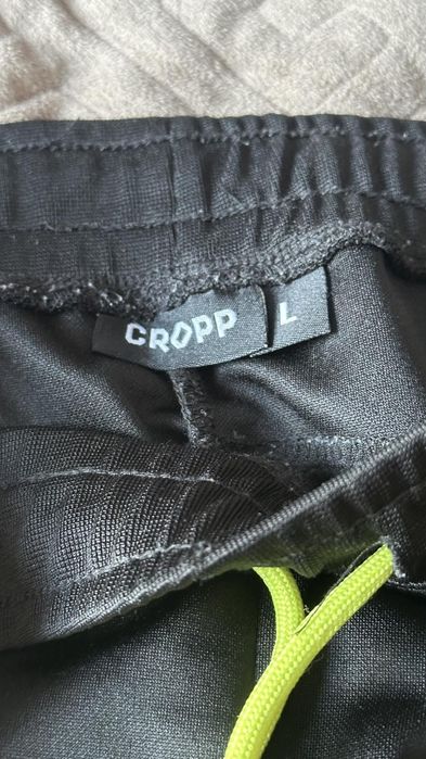 Штани фірми cropp