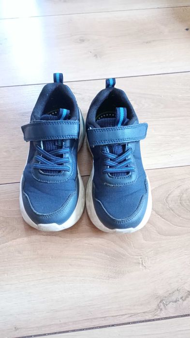 Adidasy dziecięce