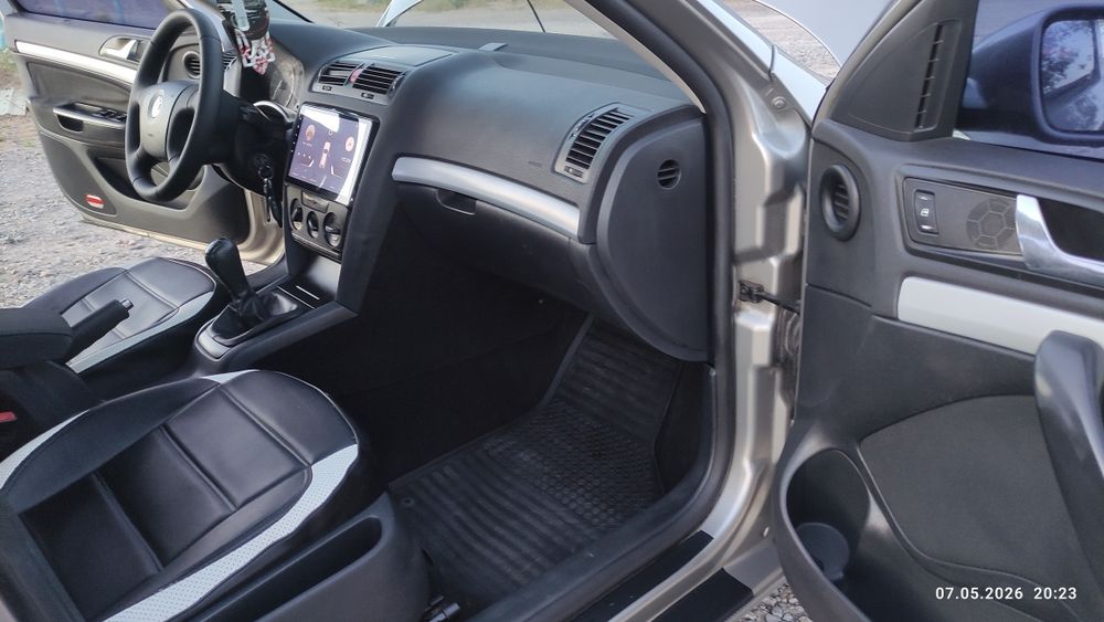 Продам Skoda Octavia А5  1,6 mpi