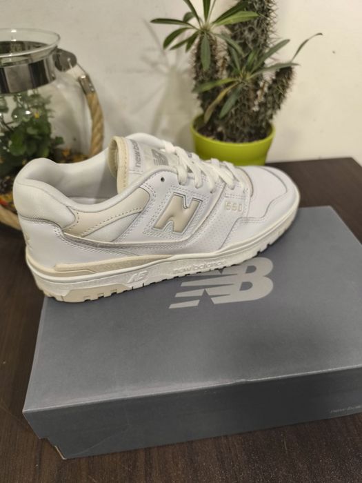 New Balance 550.