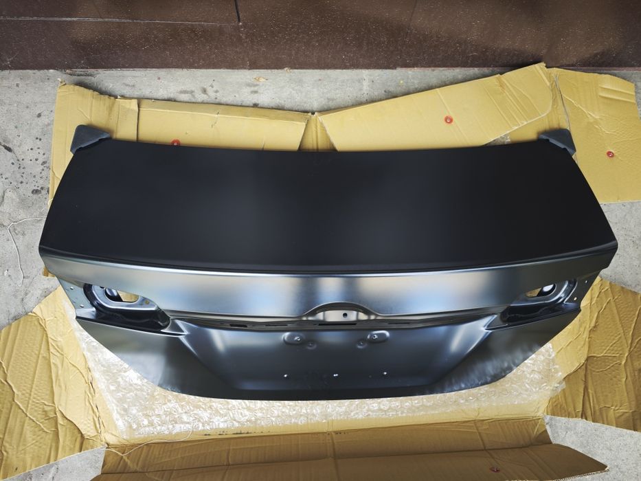 Крышка багажника Toyota Camry 50 USA 2011-2014