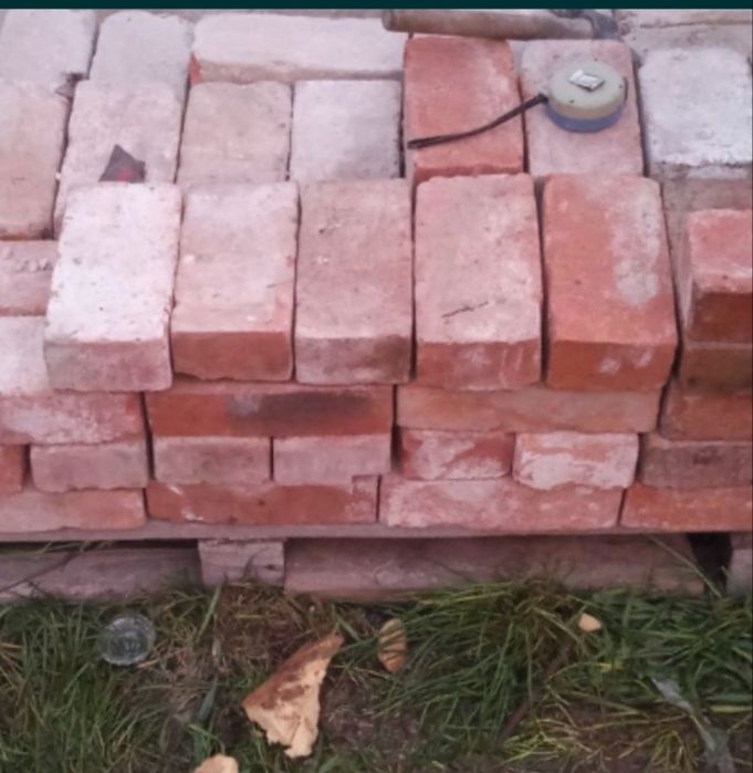 Cegła  poniemiecka rozbiórkowa   - sprzedam .