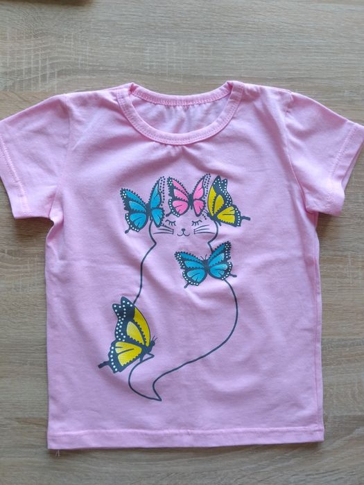 р.110 Нова футболка для дівчинки