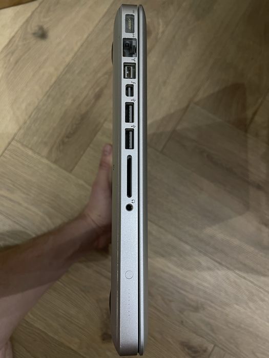 Apple MacBook Pro 13 cali