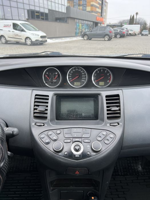Nissan Primera 2003