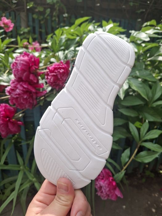 Стильні босоніжки для хлопчика,  Skechers 32, 33.5