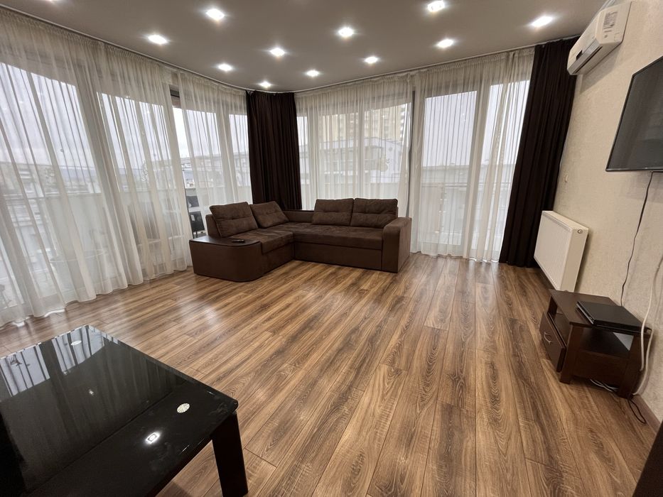 Оренда великоі 3х кімн. квартири біля гот. Ужгород