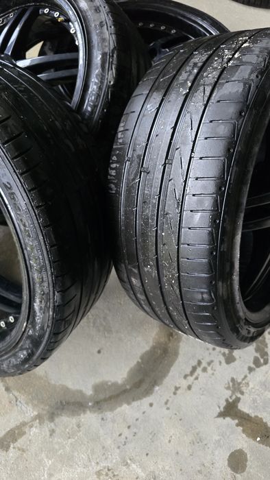 Jantes com pneus mercedes 19