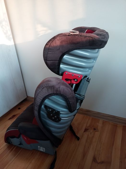 Fotelik samochodowy rozkładany  15-36 kg, ISOFIX
