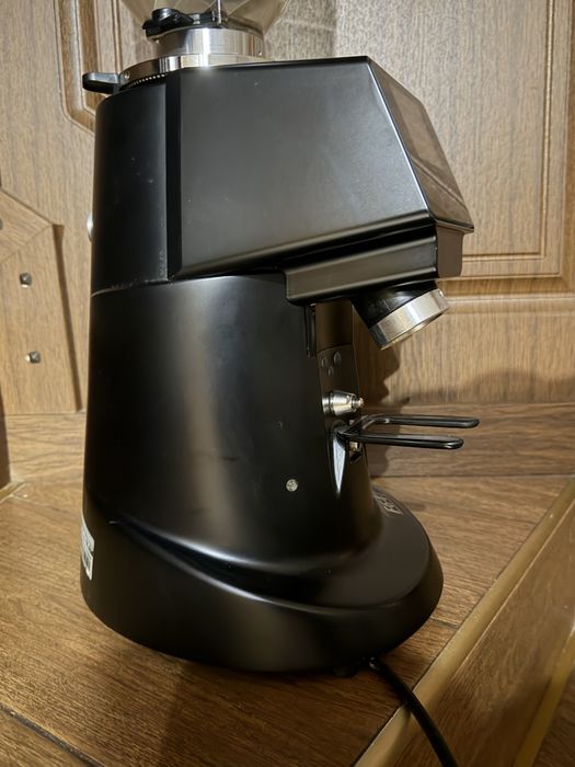 Кавомолка професійна Fiorenzata f64e Італія