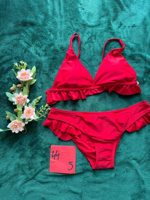 Shekini, czerwony strój kąpielowy z falbanami, rozmiar S