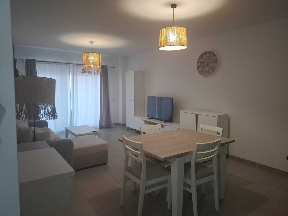 Apartamento Armação de Pêra  alugo ao ano