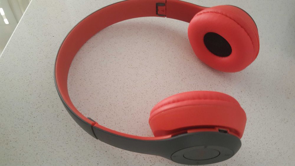 Headphone bluetooth