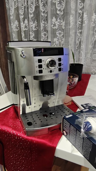 DeLonghi Magnifica S