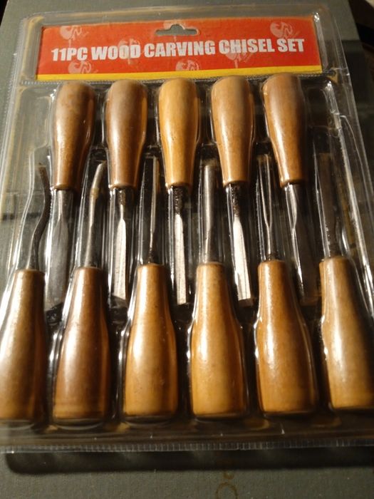 Фигурные резцы по дереву 11 штук.