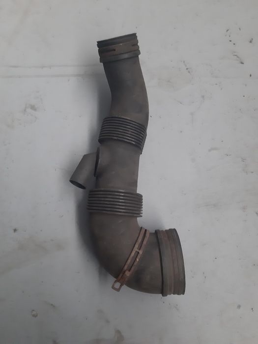 Патрубок Volkswagen .Патрубок Т5.Патрубки Фольцваген Транспортер .