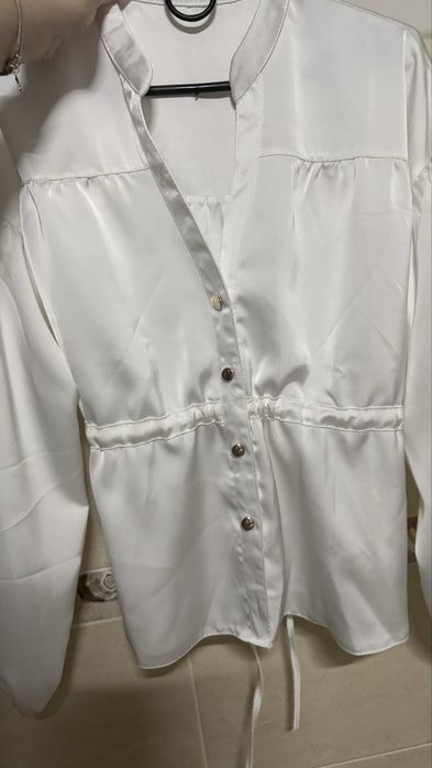 Продам нову шовкову блузу