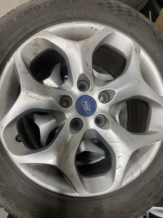 Jantes Ford 215/55/16