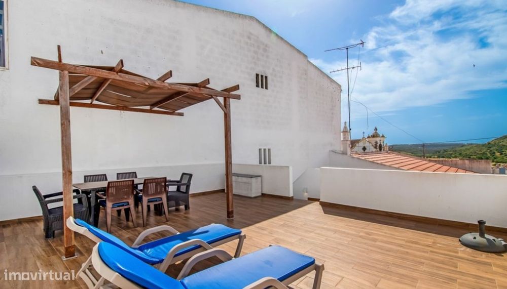 Traditional V2 House Renovated for Sale in Budens, Algarve